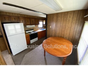 1380 Old Stage Rd in Wytheville, VA - Building Photo - Building Photo