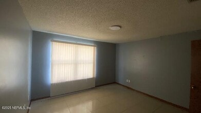 5542 Bennington Dr in Jacksonville, FL - Building Photo - Building Photo