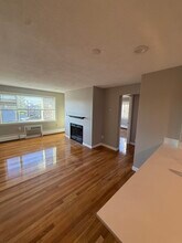 38 Evergreen St, Unit 50-31 in Boston, MA - Building Photo - Building Photo