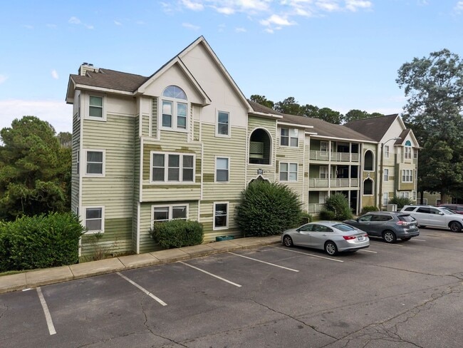 962-6 Stewarts Creek Dr in Fayetteville, NC - Building Photo - Building Photo