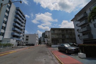 1662 Lincoln Ct in Miami Beach, FL - Building Photo - Building Photo