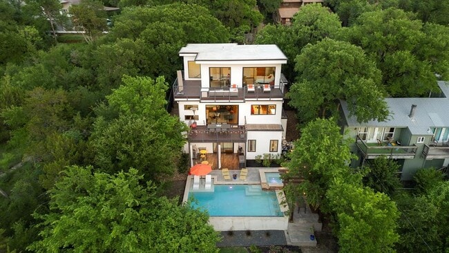 2004 Westridge Dr in Austin, TX - Building Photo - Building Photo
