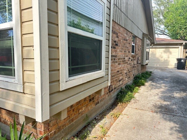 9317 Lugary Dr in Houston, TX - Building Photo