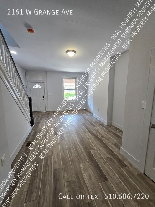 2161 W Grange Ave in Philadelphia, PA - Building Photo - Building Photo