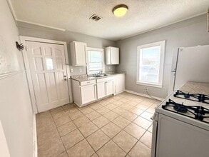 2512 Hazel St in Lake Charles, LA - Building Photo - Building Photo