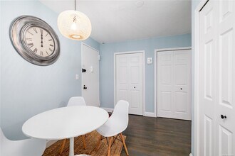 840 Shore Rd-Unit -2L in Long Beach, NY - Building Photo - Building Photo