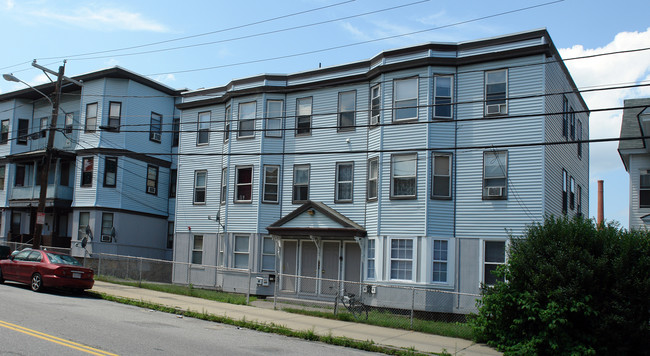 153-159 Salem St in Lawrence, MA - Foto de edificio - Building Photo