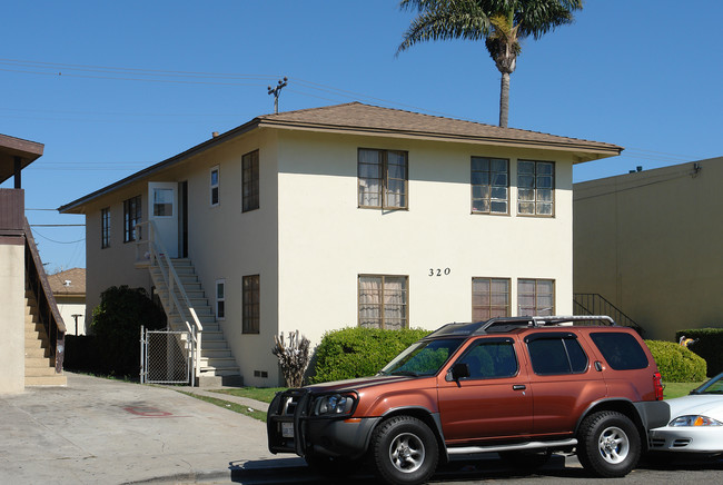 320 N G St in Oxnard, CA - Foto de edificio - Building Photo