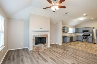 5436 Trout Creek Ct in Watauga, TX - Foto de edificio - Building Photo