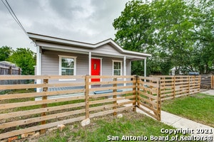 423 Millard St in San Antonio, TX - Building Photo - Building Photo