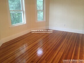 9 Alvan Ter, Unit 3 in Boston, MA - Foto de edificio - Building Photo