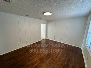 2519 1st Pl in Lubbock, TX - Building Photo - Building Photo