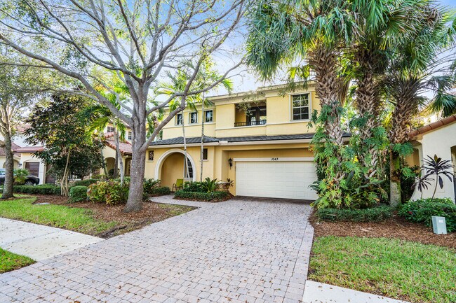 1043 Vintner Blvd in Palm Beach Gardens, FL - Building Photo - Building Photo