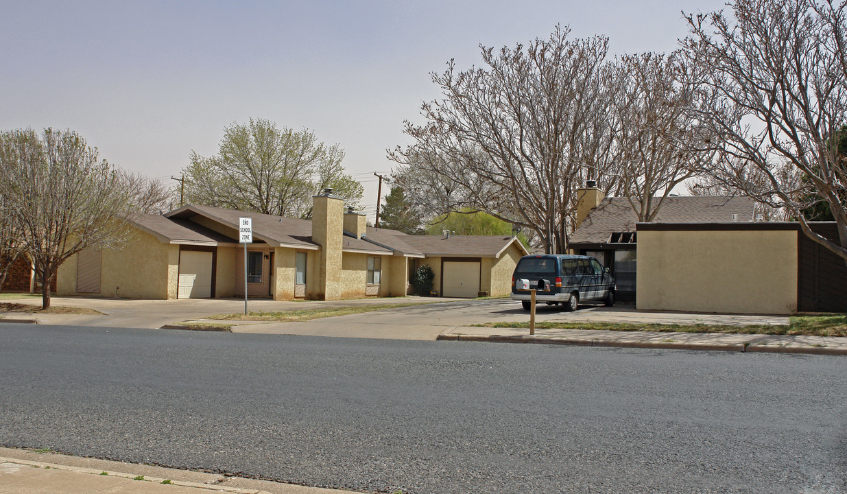 4709-4711 58th St in Lubbock, TX - Foto de edificio