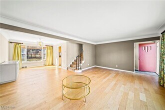 21516 Halworth Rd in Shaker Heights, OH - Building Photo - Building Photo
