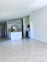 12089 Monterey Pine Ln in Ft. Myers, FL - Building Photo - Building Photo