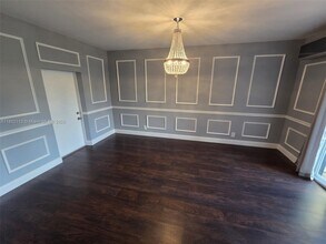 9430 S Meadows Cir in Miramar, FL - Building Photo - Building Photo