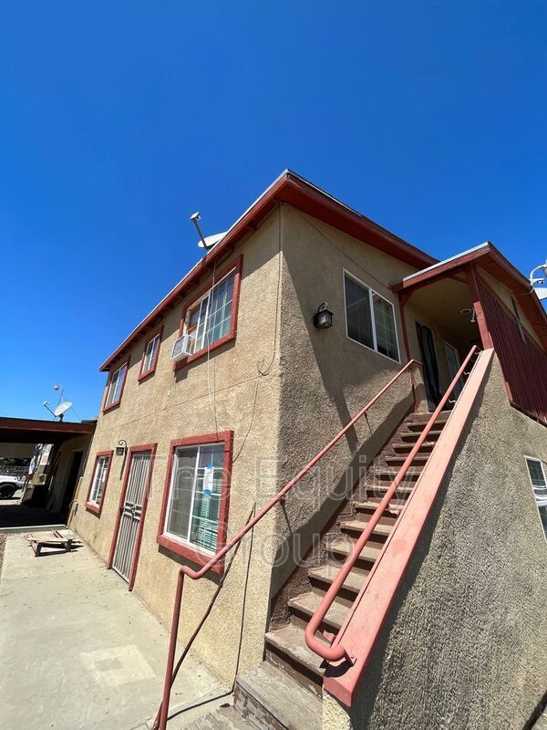 32606 Rd 124 in Visalia, CA - Building Photo - Building Photo