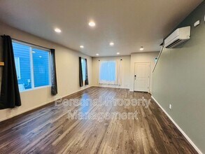 2037 NE 4 Seasons Ln in Vancouver, WA - Building Photo - Building Photo
