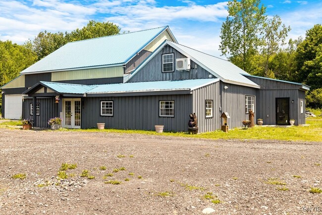 3653 County Rte 17 in Williamstown, NY - Building Photo - Building Photo