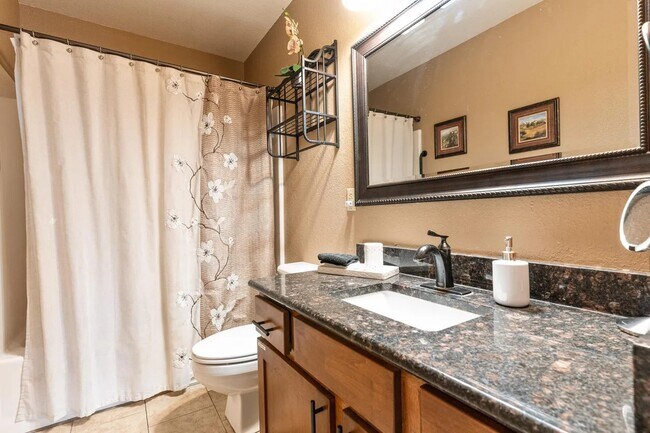 2700 Green Mountain Dr, Unit Building 3 Unit 6 in Branson, MO - Building Photo - Building Photo