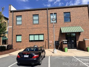 201 E Innes St in Salisbury, NC - Foto de edificio - Building Photo