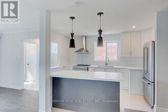 299 Southview Rd in Oakville, ON - Building Photo - Building Photo