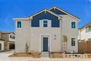 31679 Hans Dr in Menifee, CA - Building Photo