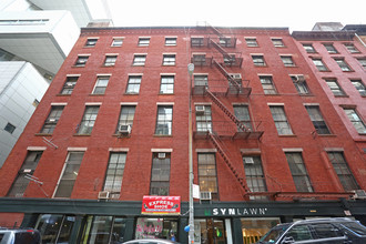 59 Franklin Pl in New York, NY - Building Photo - Building Photo