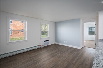 1337 Millersport Hwy in Buffalo, NY - Building Photo - Building Photo