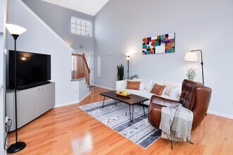 4471 Hillside Ct, Unit 12 in Ann Arbor, MI - Building Photo - Building Photo