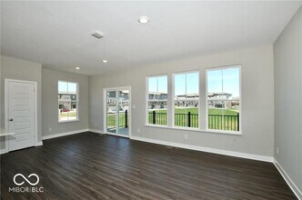916 Yorkshire Ln in Zionsville, IN - Building Photo - Building Photo