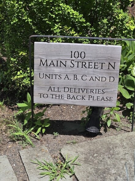 100 Main St S in Woodbury, CT - Building Photo - Building Photo