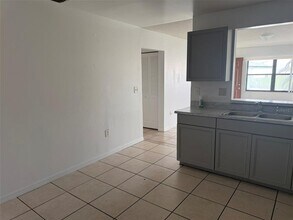 638 Royalty Ct in Kissimmee, FL - Building Photo - Building Photo