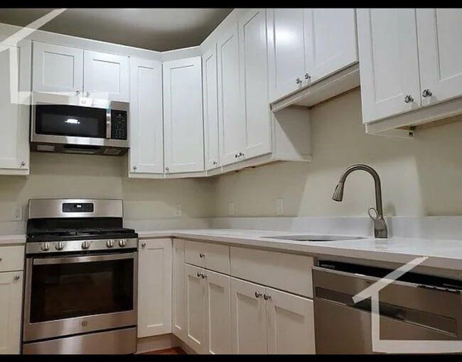 property at 31 Harris St