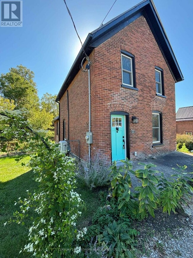 property at 22 York St