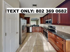 2993 61st Ave S in St. Petersburg, FL - Building Photo - Building Photo