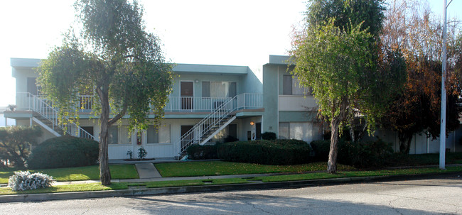 218 Orlando Way in Covina, CA - Foto de edificio - Building Photo