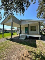 659 S 2nd St in Ponchatoula, LA - Building Photo
