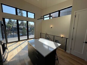 1434 NW Cumberland Ave in Bend, OR - Building Photo - Building Photo