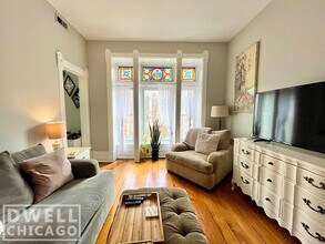 1100 N Wolcott Ave in Chicago, IL - Building Photo - Building Photo