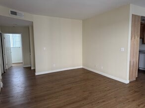 Kester Village in Sherman Oaks, CA - Building Photo - Building Photo