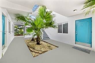 2616 NE 14th Ave in Oakland Park, FL - Building Photo - Building Photo