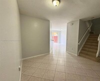 8537 SW 166th Pl in Miami, FL - Foto de edificio - Building Photo