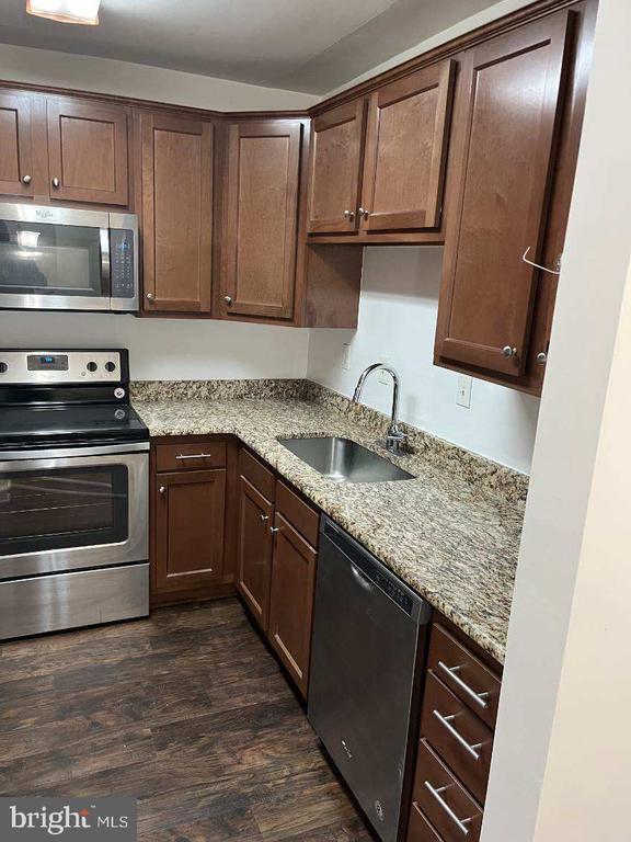 5416 Valley Green Dr in Wilmington, DE - Building Photo - Building Photo