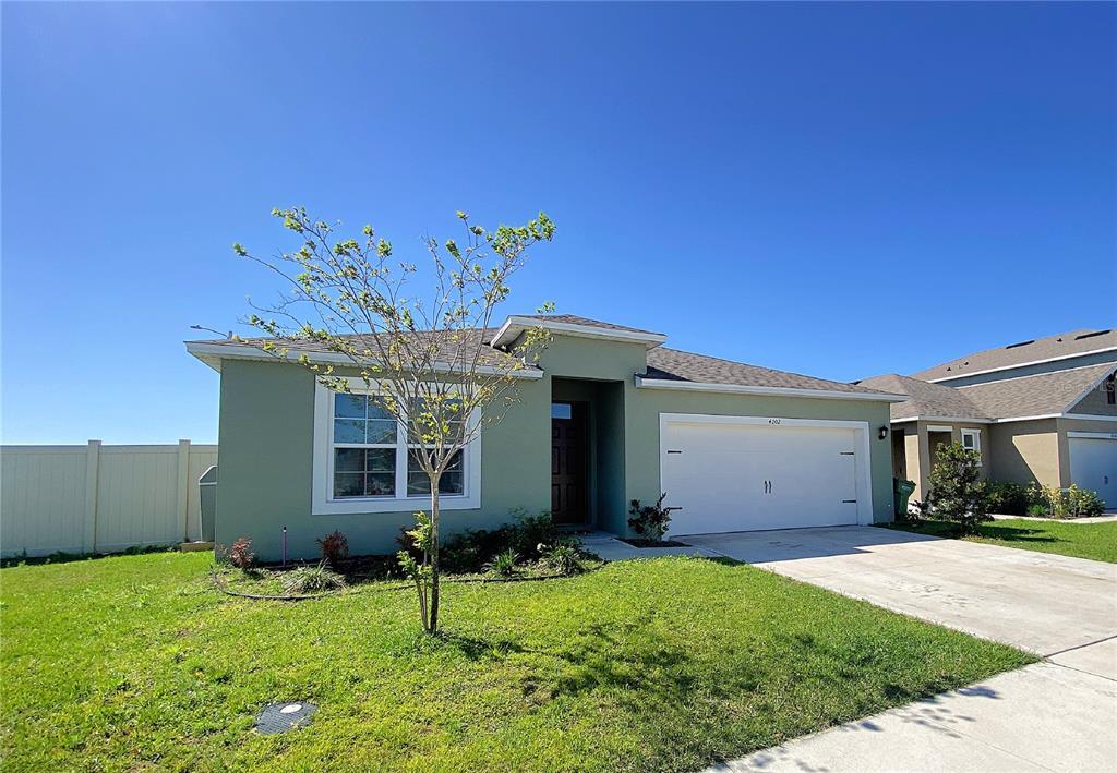 4202 San Rocco Wy in Winter Haven, FL - Building Photo