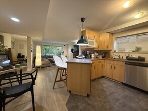 1457 William Ave in North Vancouver, BC - Building Photo - Building Photo