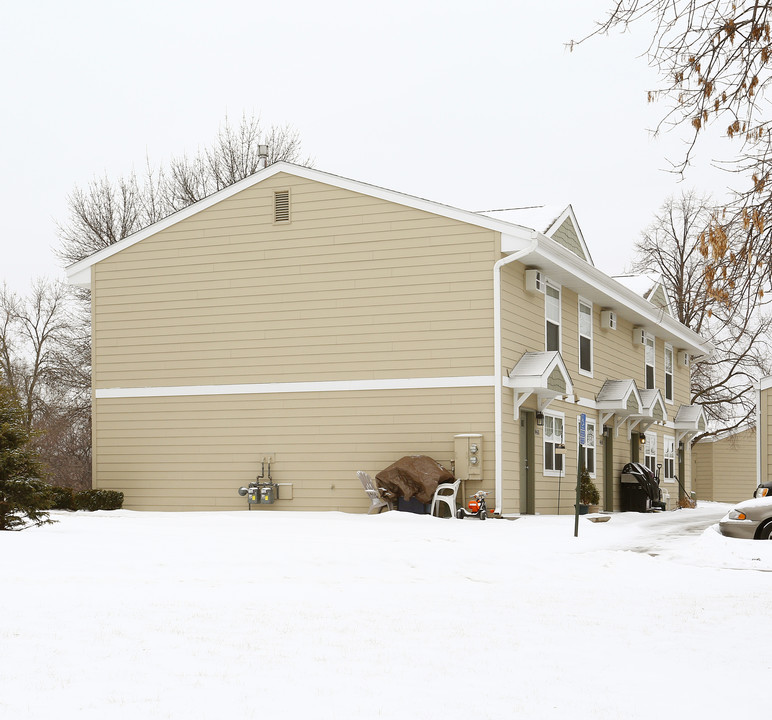 Cliff Hill Townhouses in Burnsville, MN - Building Photo