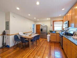 36 Orchard St, Unit 2 in Medford, MA - Building Photo - Building Photo