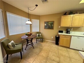 9537 Eagle Valley Dr in Las Vegas, NV - Building Photo - Building Photo